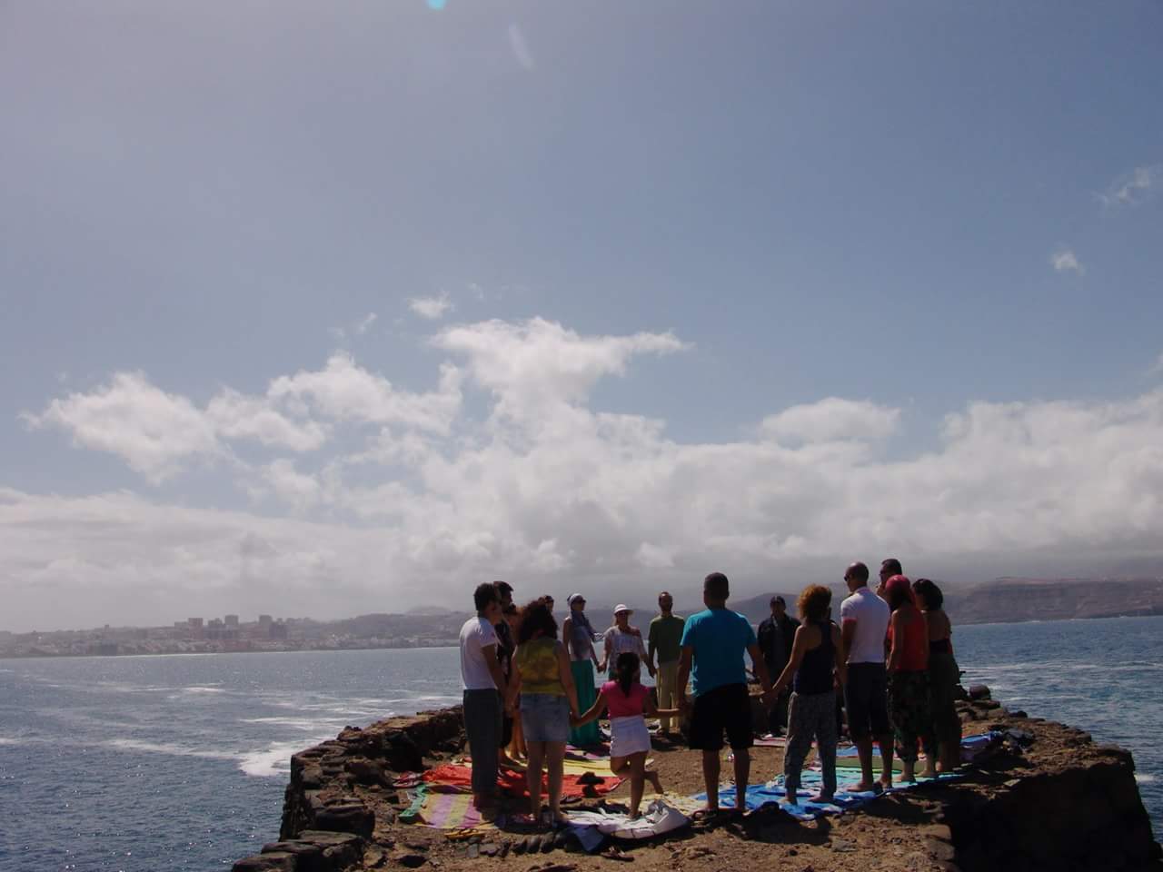 Encuentros ,meditación y bailes 